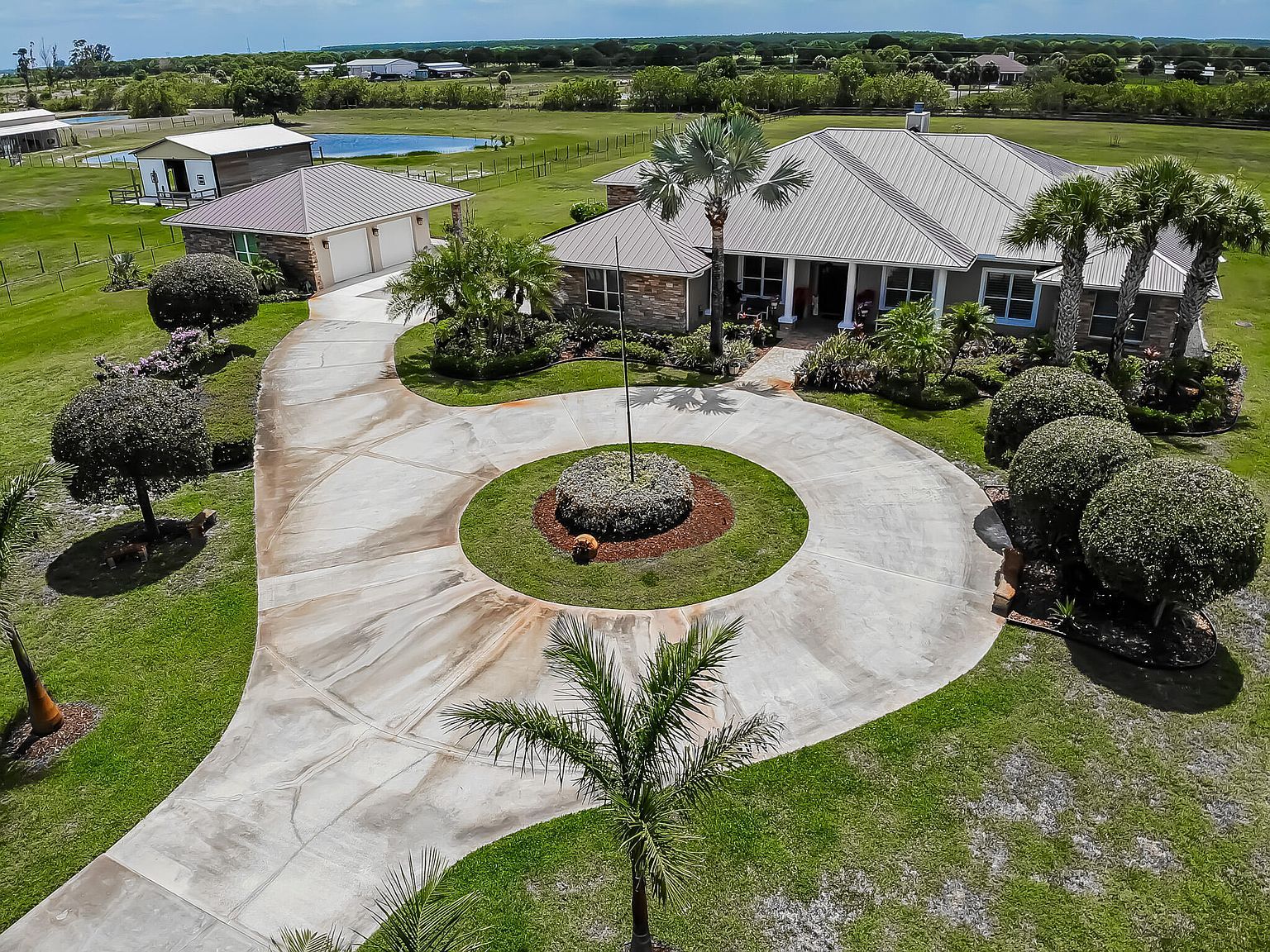 2801 S Brocksmith Rd Fort Pierce, FL 34945 - Thumbnail 3