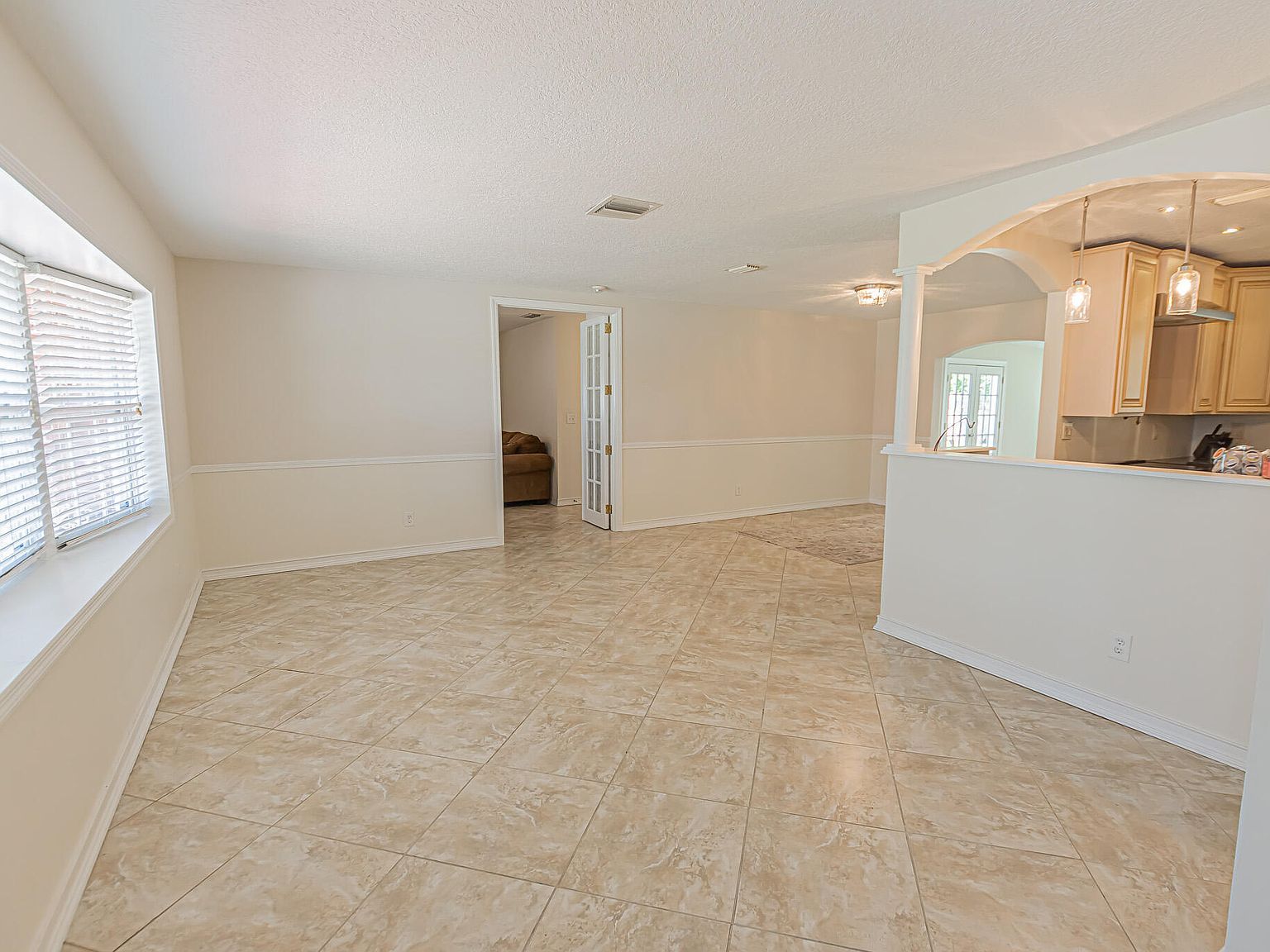 471 SE Lamon Ln Port Saint Lucie, FL 34983 - Thumbnail 3