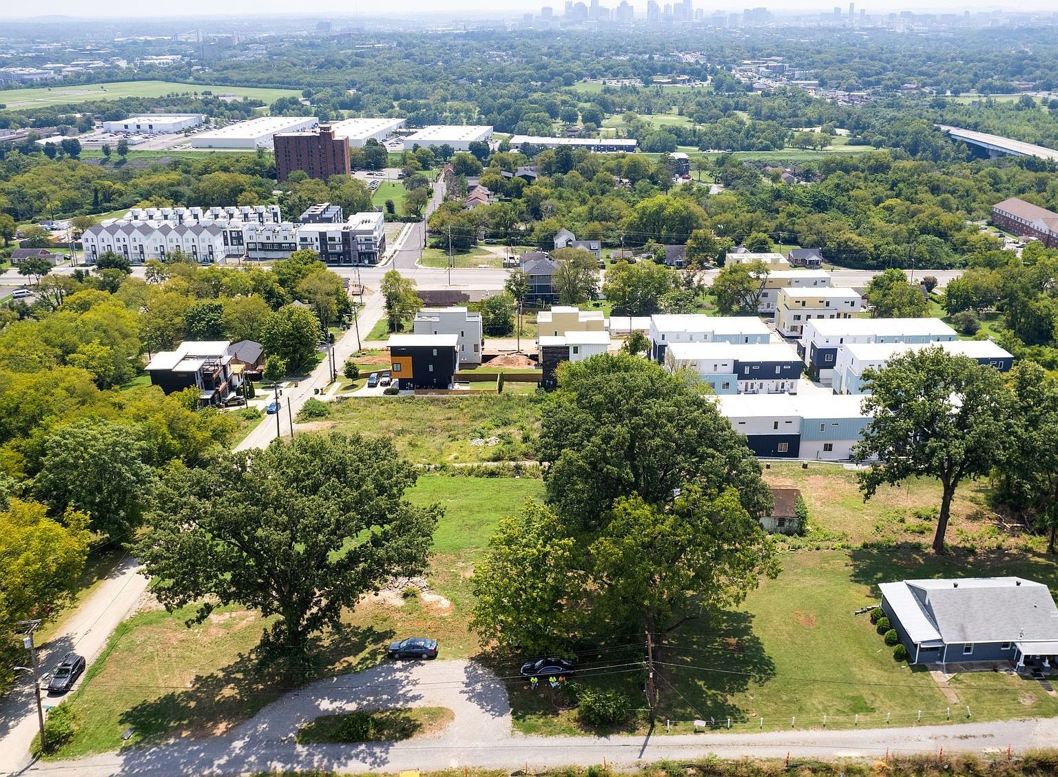 2158 Summitt Ave Nashville, TN 37218 - Thumbnail 3