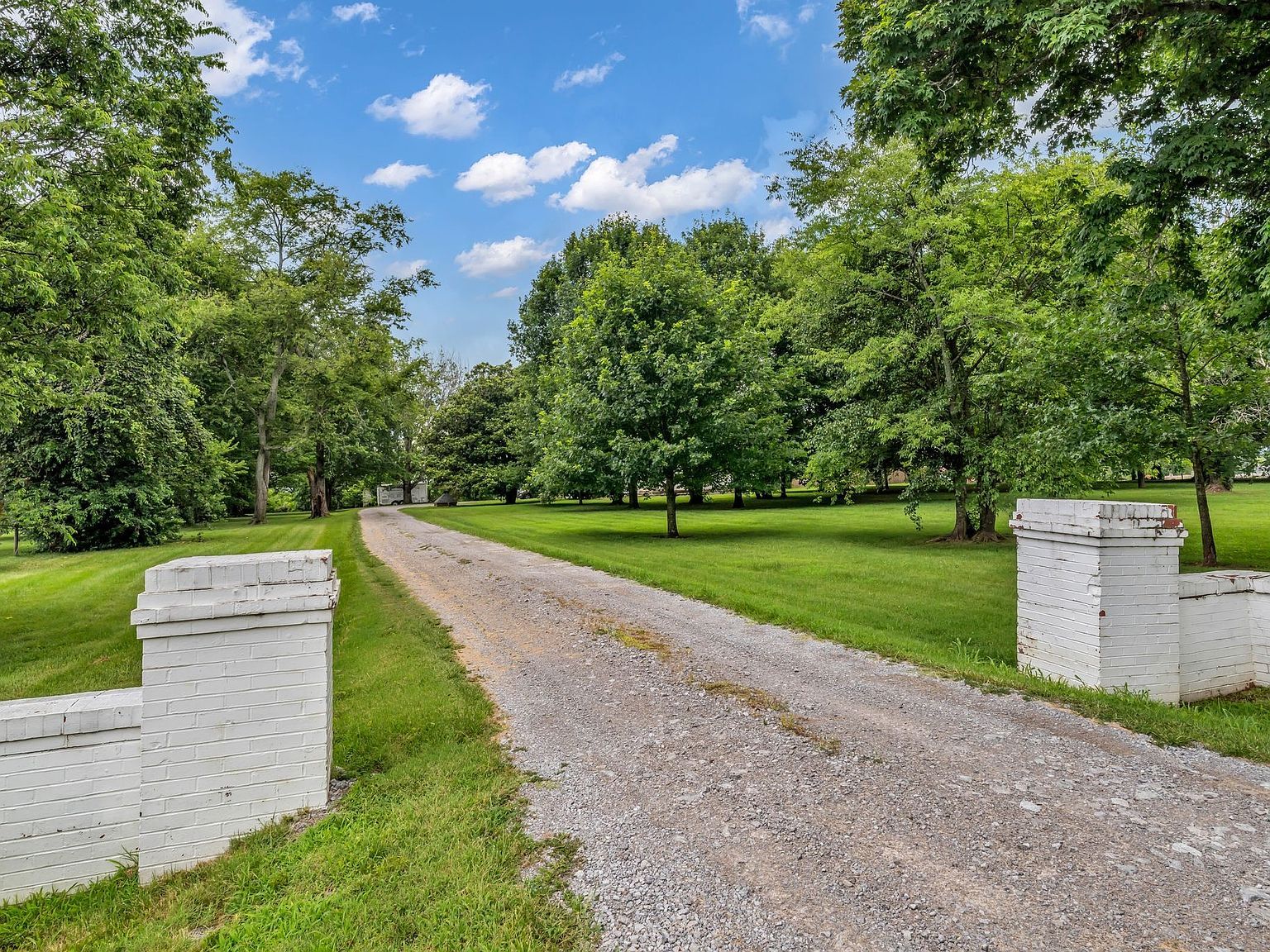 775 Rock Springs Rd Castalian Springs, TN 37031 - Thumbnail 3