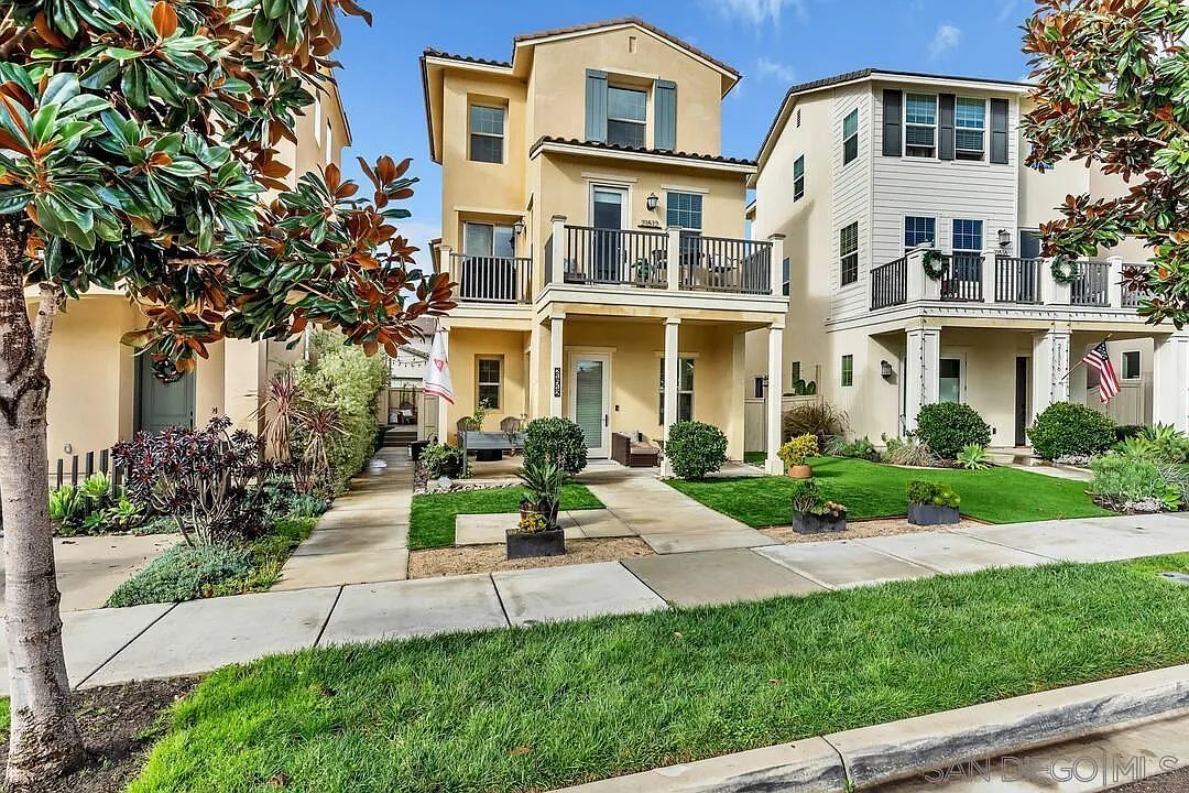 21512 Harmony Village Dr Escondido, CA 92029 - Thumbnail 3