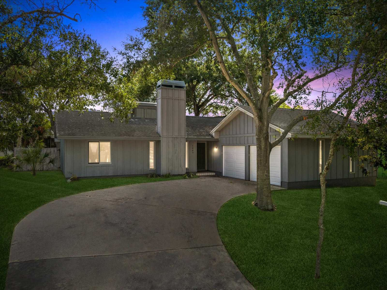 1403 Burnt Oak Street, Tarpon Springs, FL, USA, 34689 - Thumbnail 3