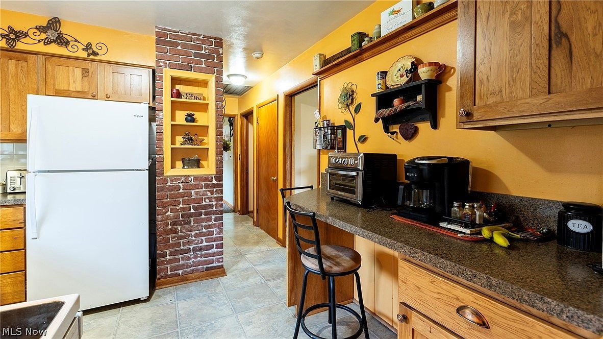 3720 Carl St NW Uniontown, OH 44685 - Thumbnail 3