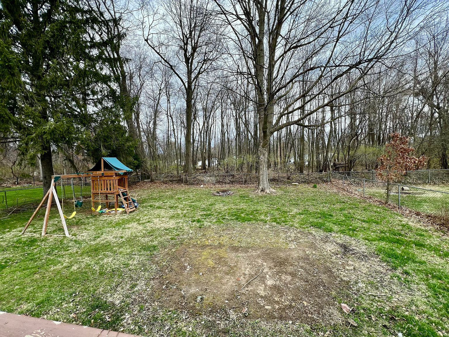 2407 Dawn St Jackson, MI 49203 - Thumbnail 3