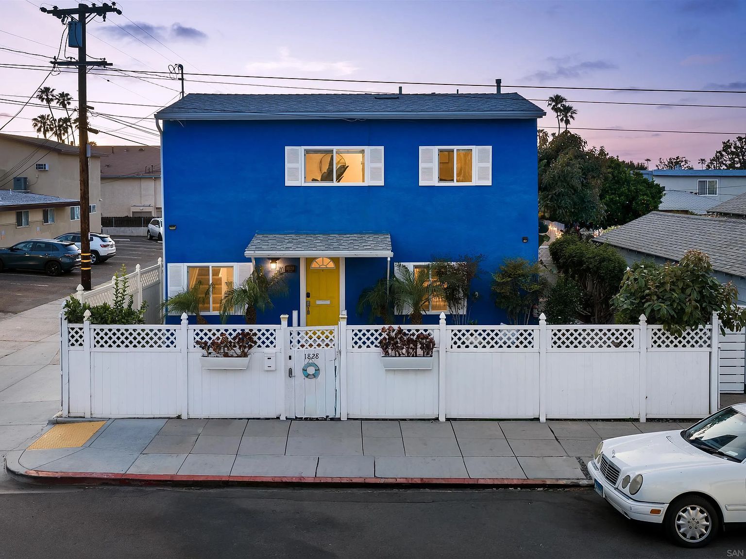 1828 Cable St San Diego, CA 92107 - Thumbnail 3