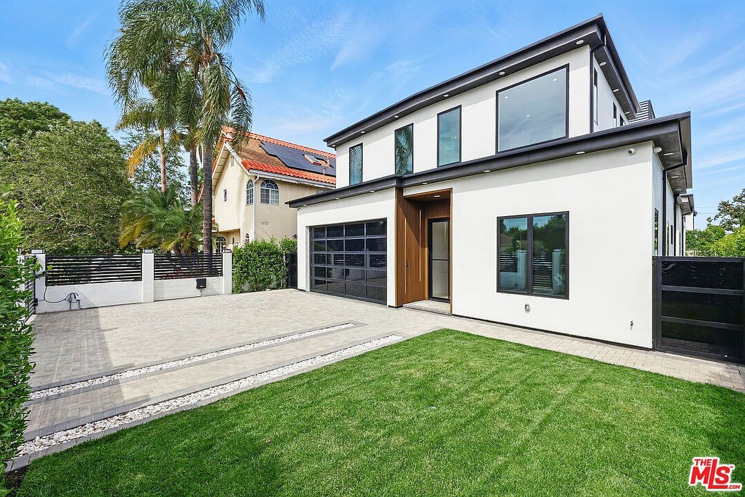 4532 Calhoun Ave Sherman Oaks, CA 91423 - Thumbnail 3