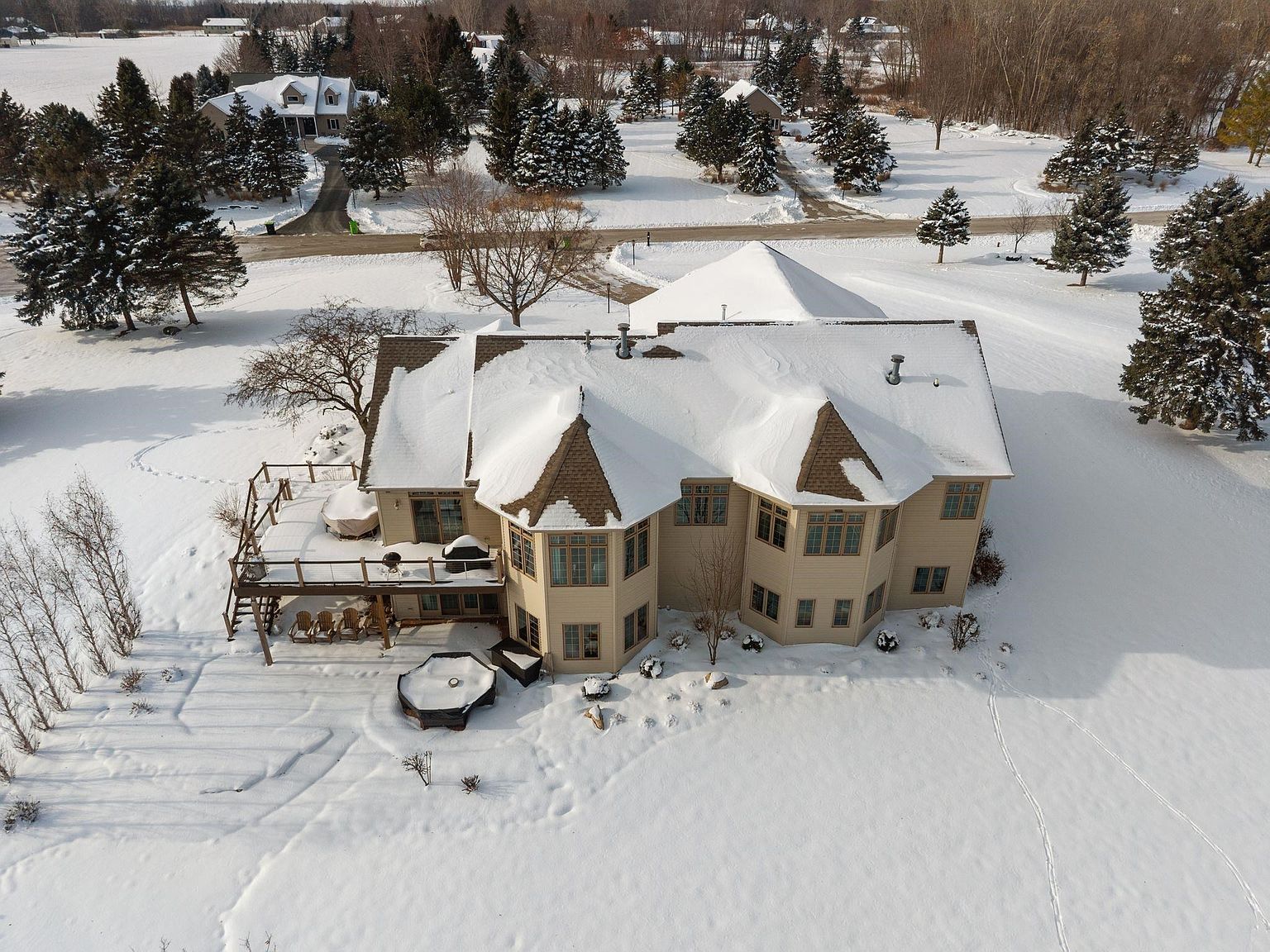 9366 Memory Ln Neenah, WI 54956 - Thumbnail 3