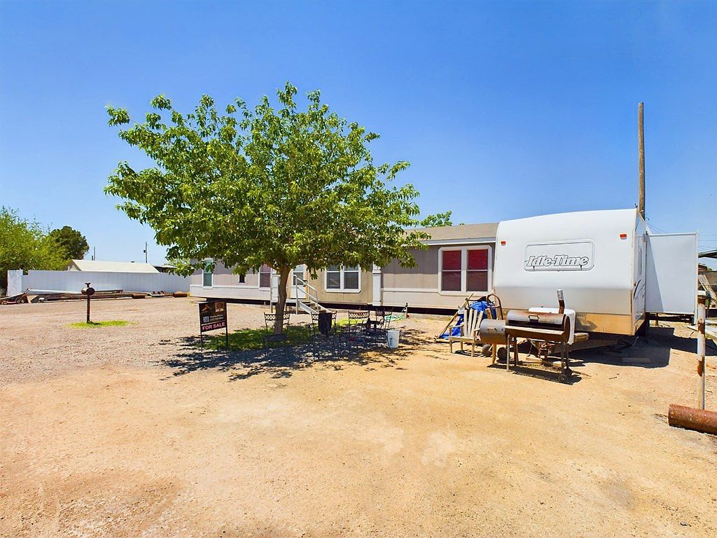 525 Rancho St Pecos, TX 79772 - Thumbnail 3