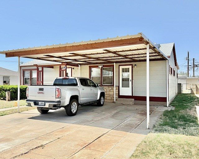 805 NW 5th St Andrews, TX 79714 - Thumbnail 3