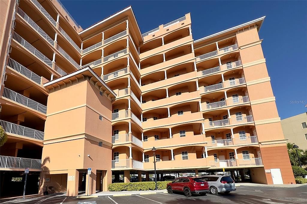 530 S Gulfview Blvd APT 805 Clearwater, FL 33767 - Thumbnail 3