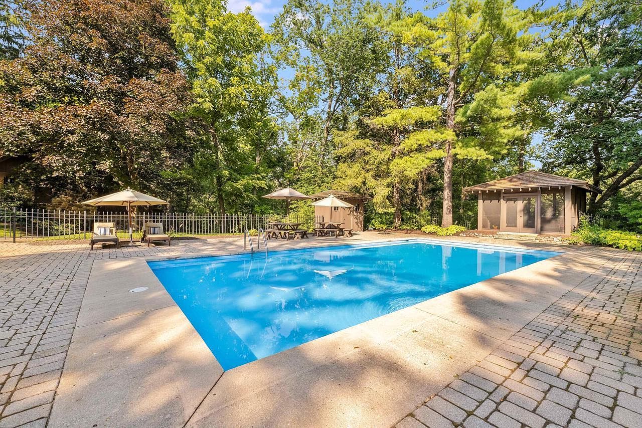 W3895 Timber Lake Rd East Troy, WI 53120 - Thumbnail 3