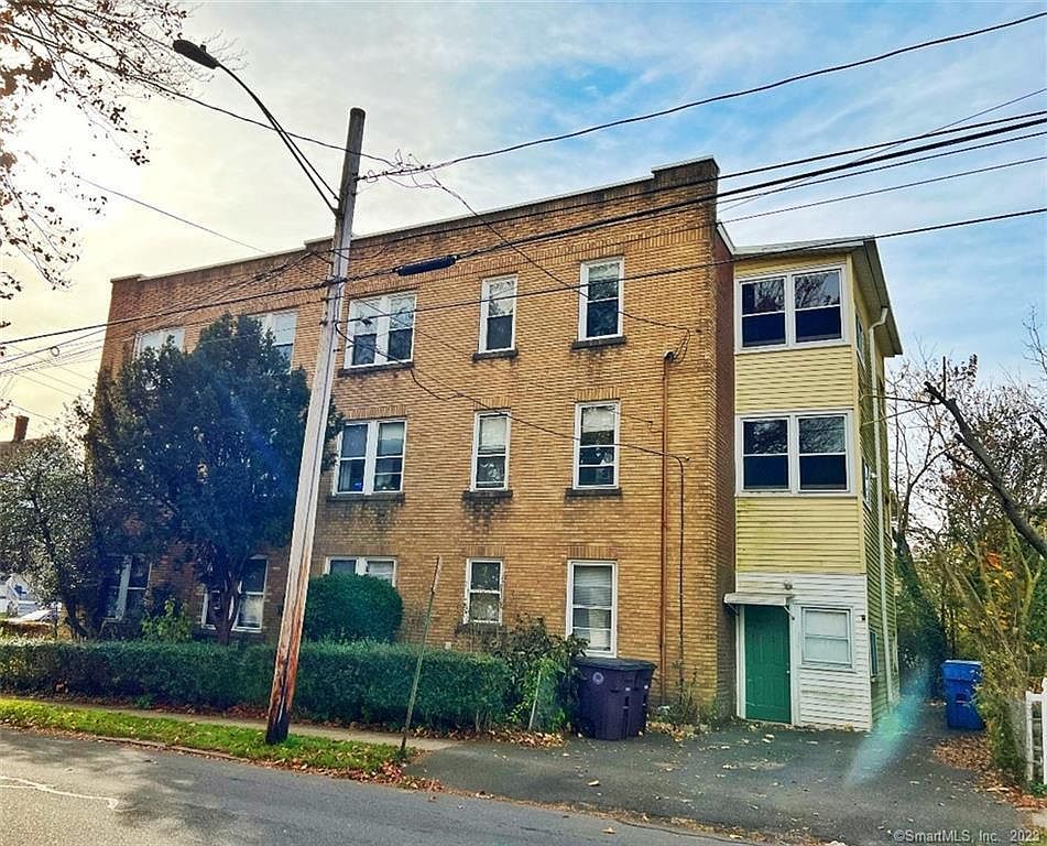 18 Kelsey St New Britain, CT 06051 - Thumbnail 3