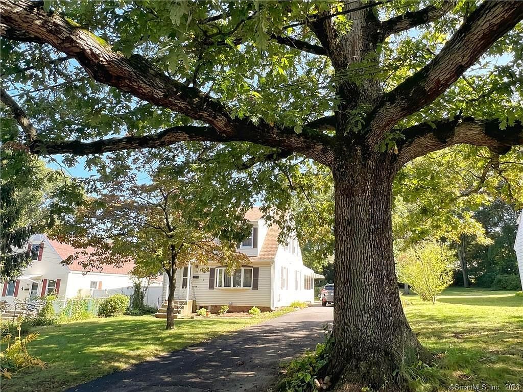 133 Vera Rd Bristol, CT 06010 - Thumbnail 3