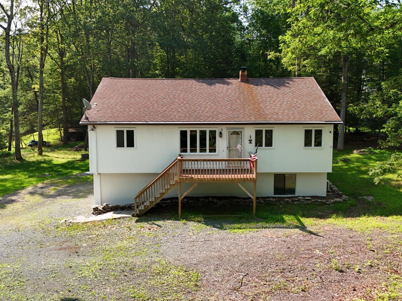 371 Ridge Cir Cresco, PA 18326 - Thumbnail 3