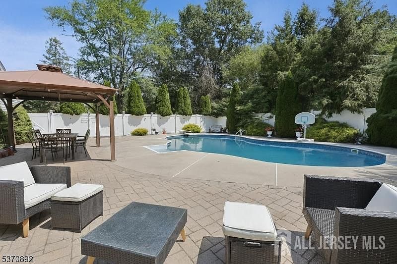 101 Pergola Ave Monroe Township, NJ 08831 - Thumbnail 3