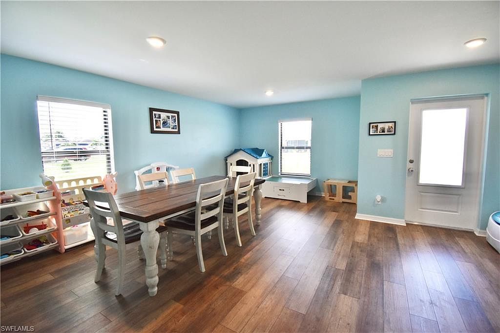 815 Unger Ave Fort Myers, FL 33913 - Thumbnail 3