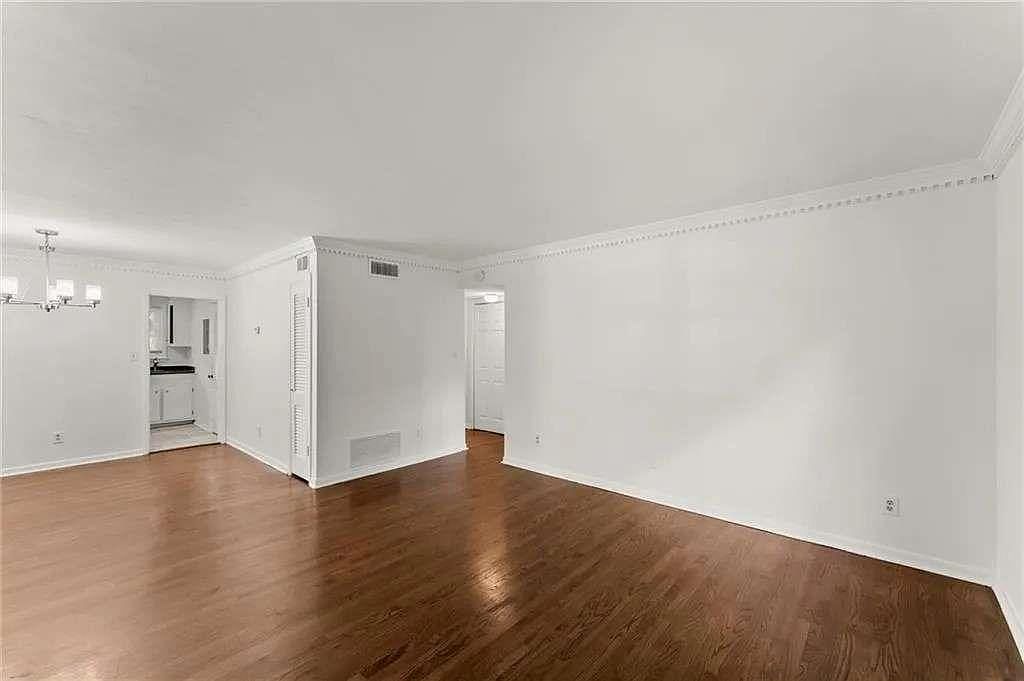 3510 Roswell Dr #N3 Atlanta, GA 30305 - Thumbnail 3