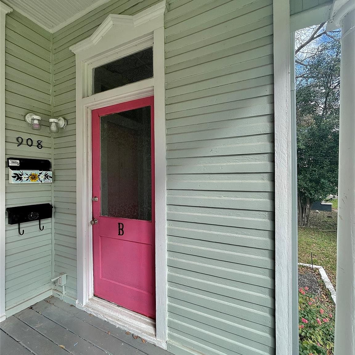 908 W Hopkins St San Marcos, TX 78666 - Thumbnail 3