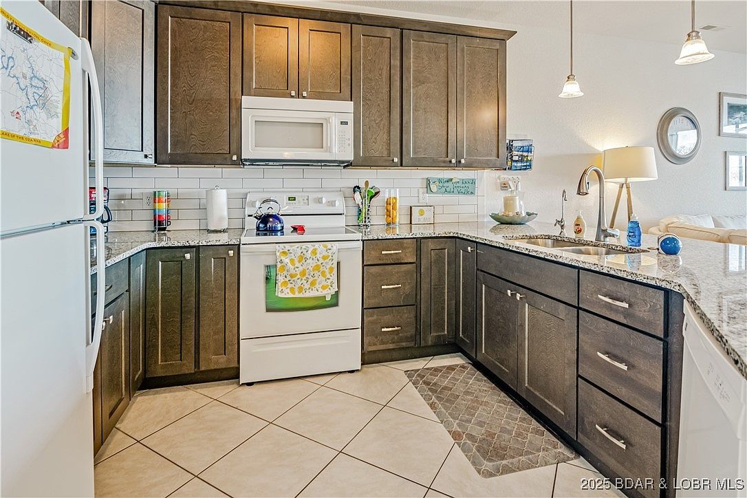 1200 Lands End Pkwy APT 319 Osage Beach, MO 65065 - Thumbnail 3