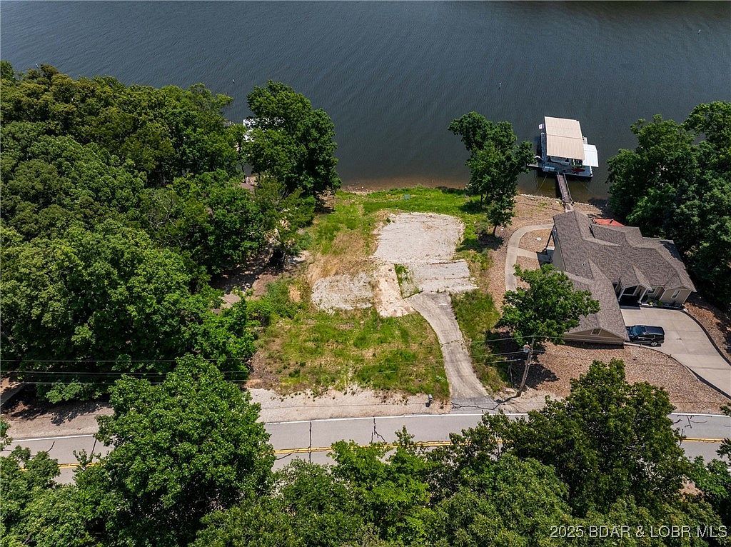 1010 Linn Creek Rd Lake Ozark, MO 65049 - Thumbnail 3