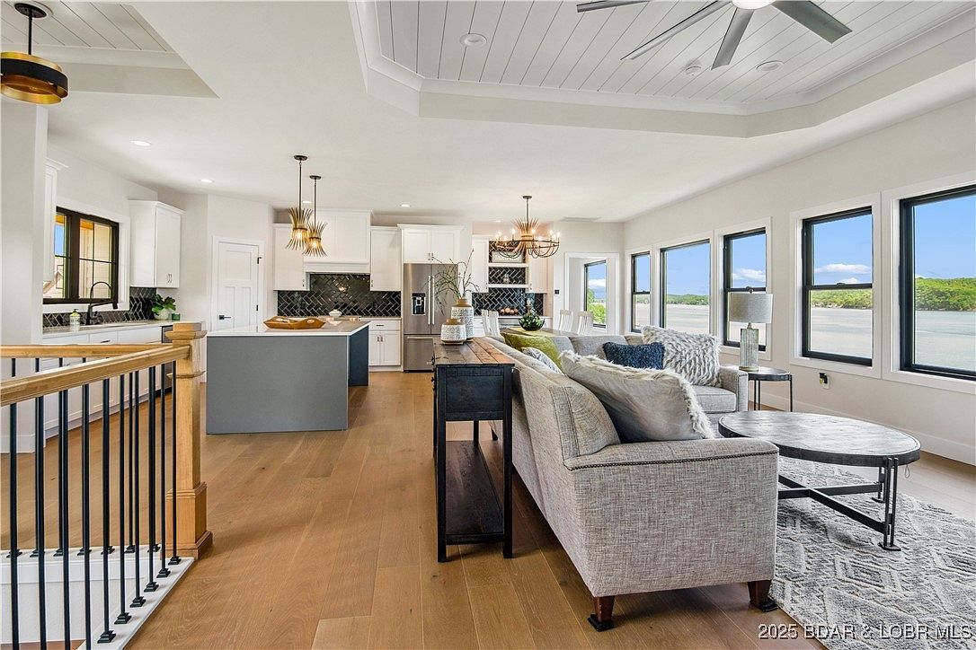 325 Mission Bay Dr Camdenton, MO 65020 - Thumbnail 3