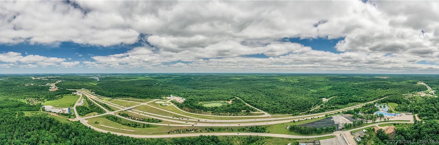 3 Midway Dr Osage Beach, MO 65065 - Thumbnail 3