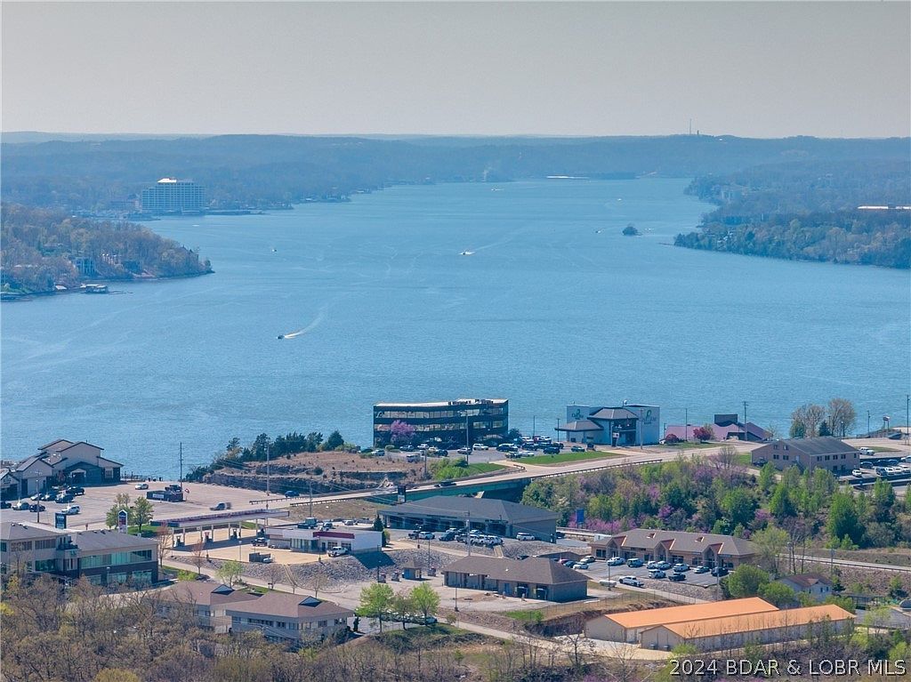 Oakwood Ln Lake Ozark, MO 65049 - Thumbnail 3