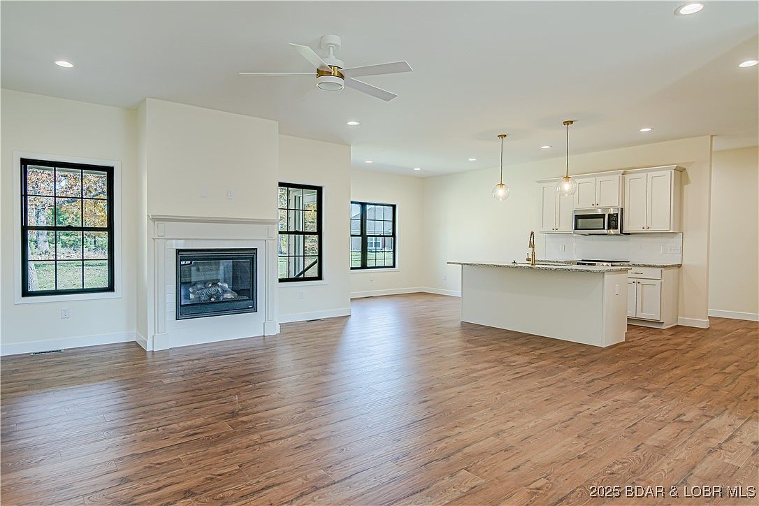 18 Lady Bug Ln Camdenton, MO 65020 - Thumbnail 3