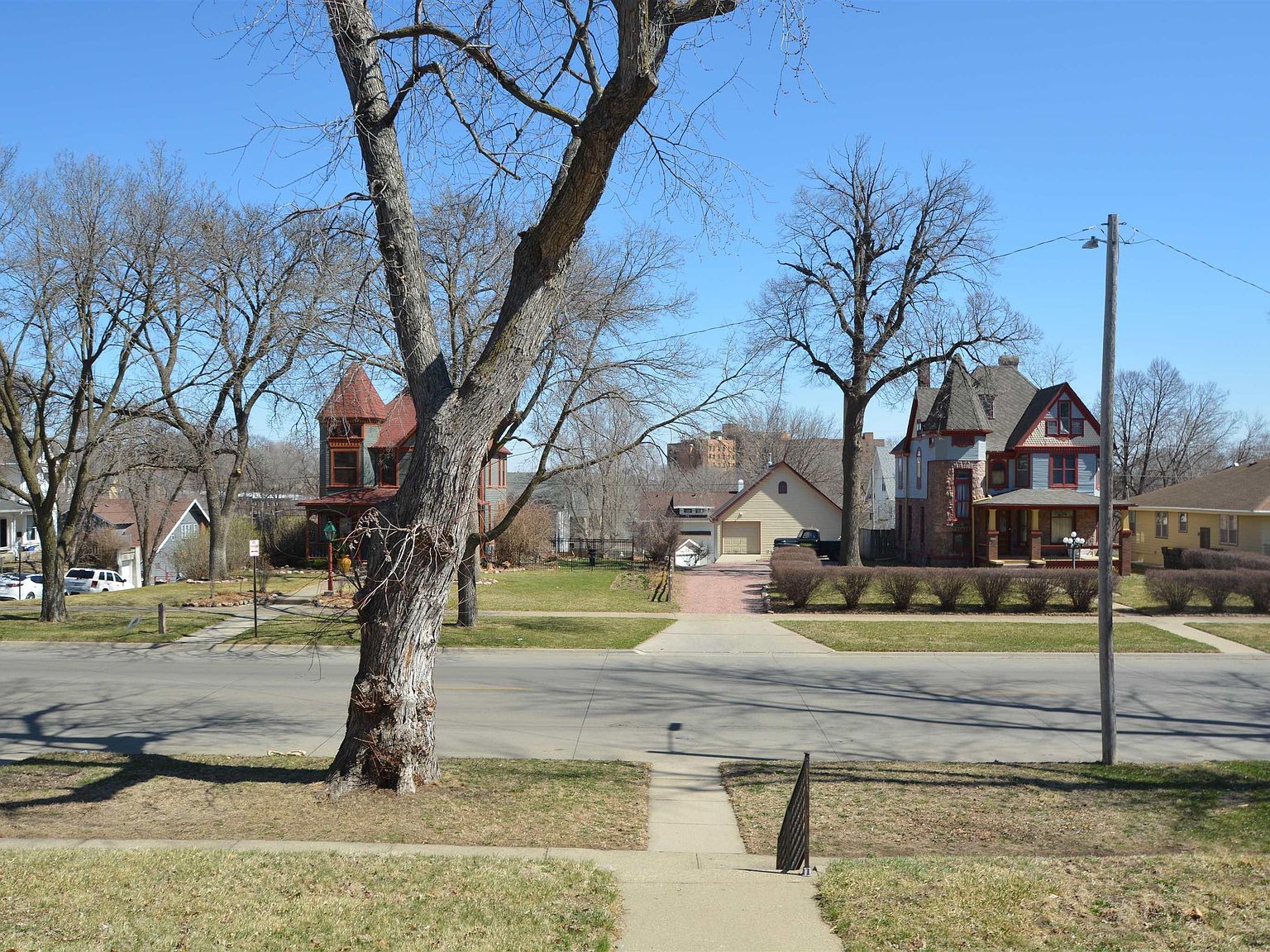 2219 Jackson St Sioux City, IA 51104 - Thumbnail 3