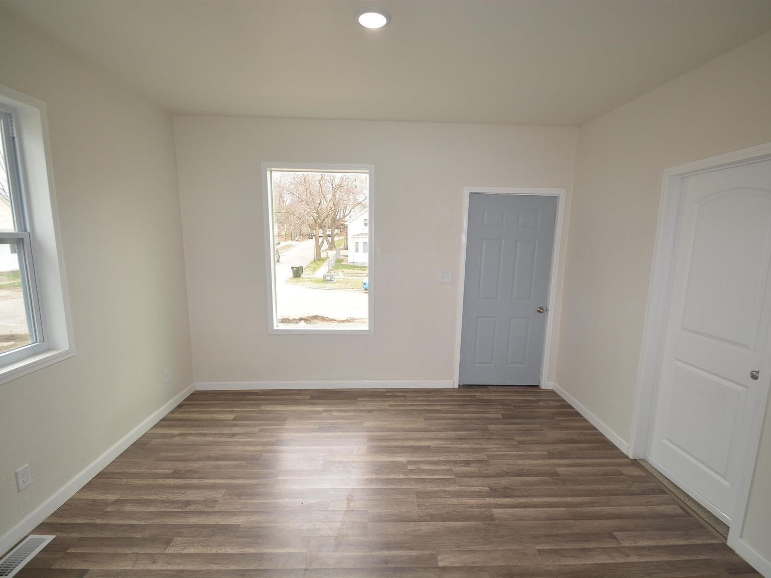 100 Main St Sioux City, IA 51103 - Thumbnail 3