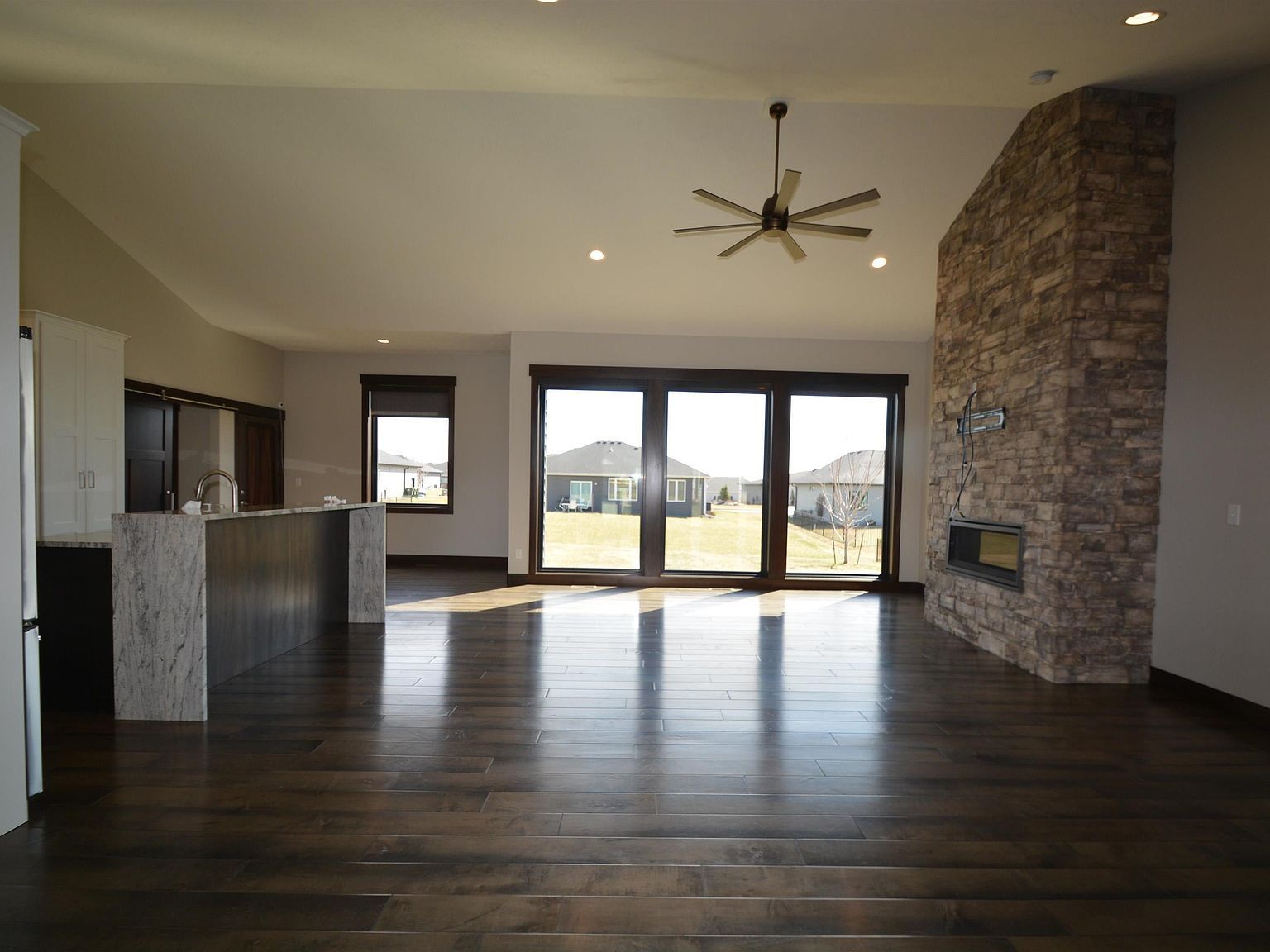 6720 Prairie View Ct Sioux City, IA 51106 - Thumbnail 3