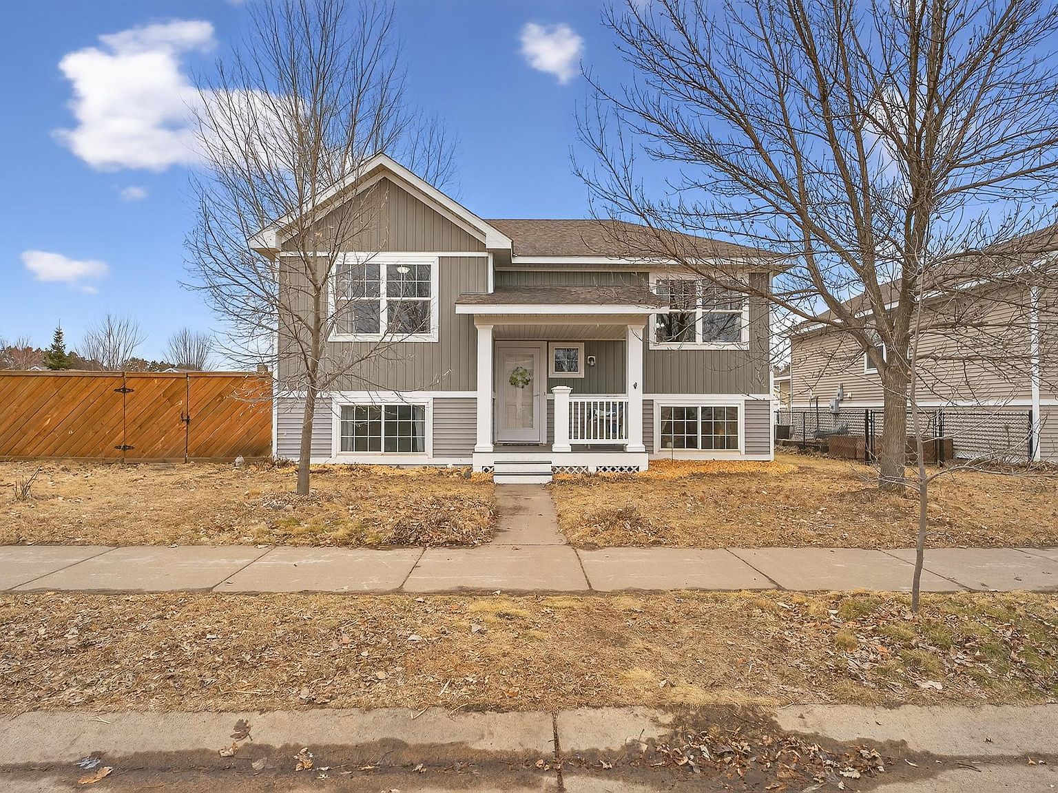 1501 Elm St S Cambridge, MN 55008 - Thumbnail 3