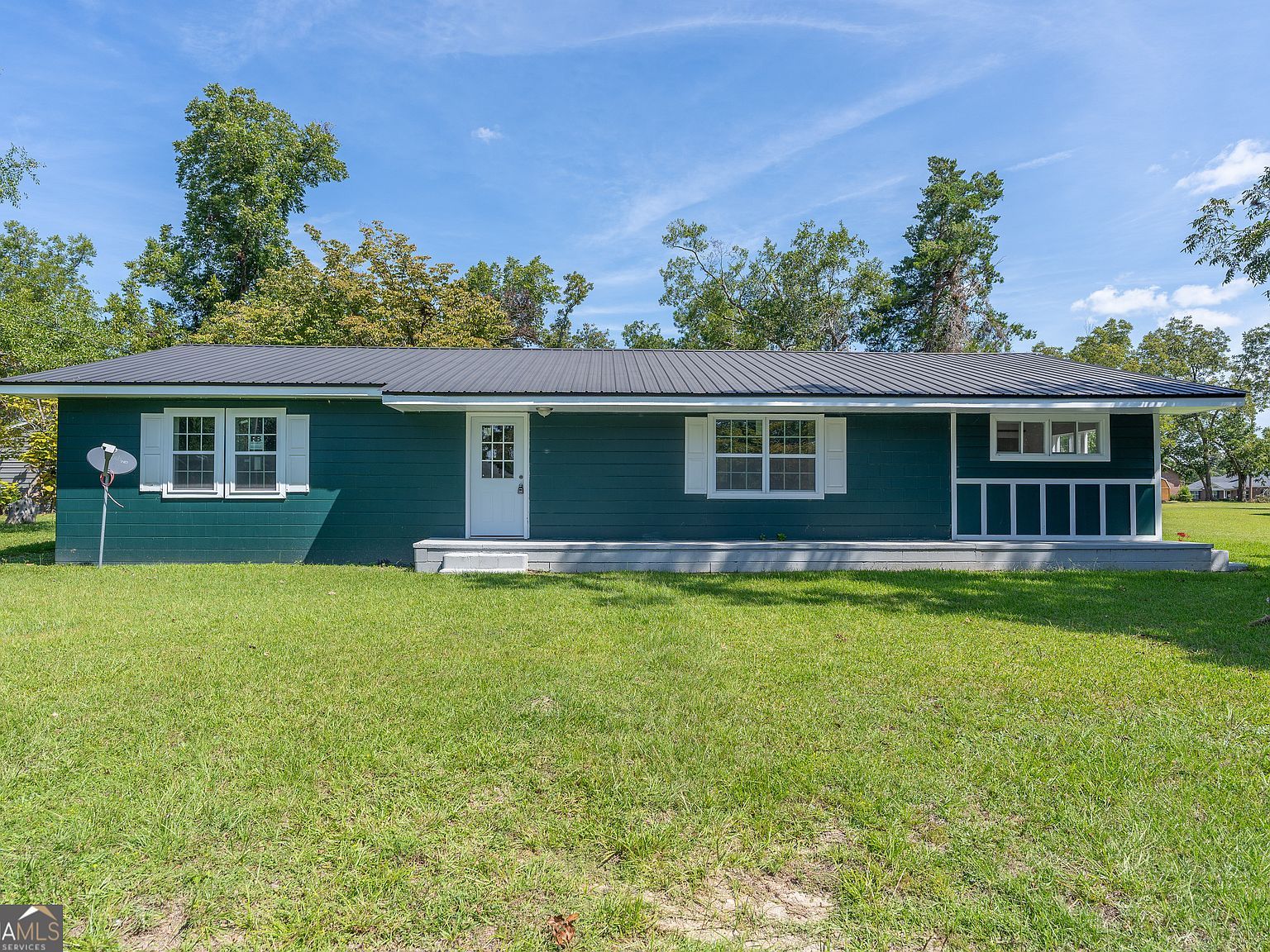 210 W Graham St Mc Rae, GA 31055 - Thumbnail 3