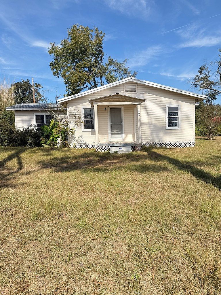 1809 Coffee Rd Douglas, GA 31535 - Thumbnail 3