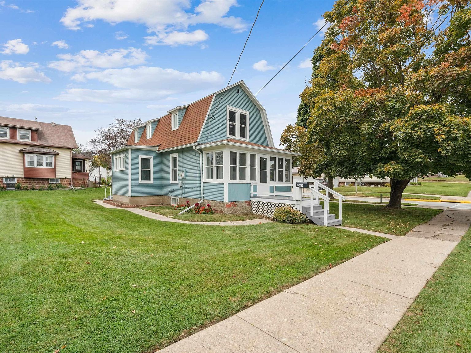 303 5th St SW Waukon, IA 52172 - Thumbnail 3