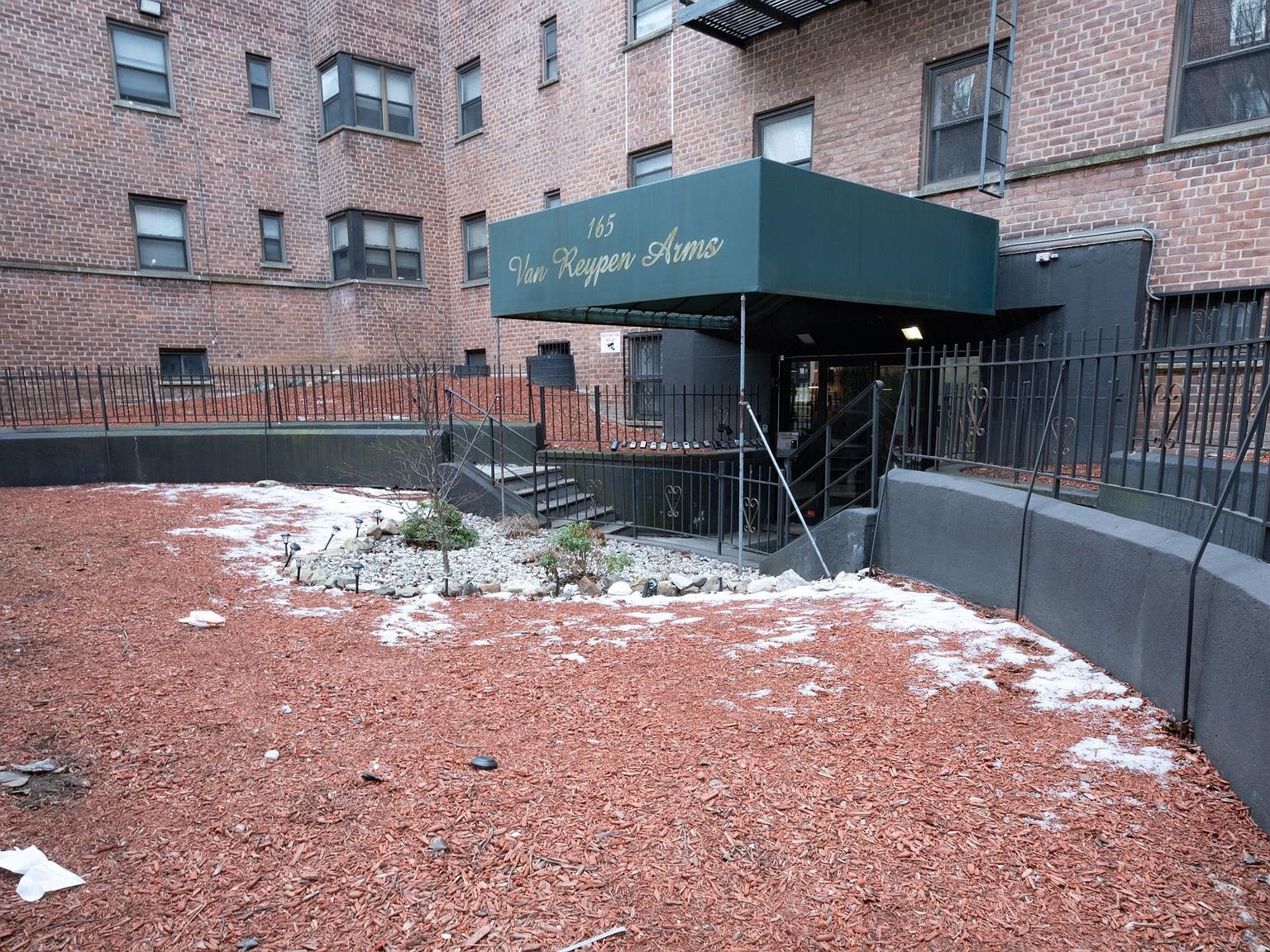 165 Vroom St APT 4B Jersey City, NJ 07306 - Thumbnail 3