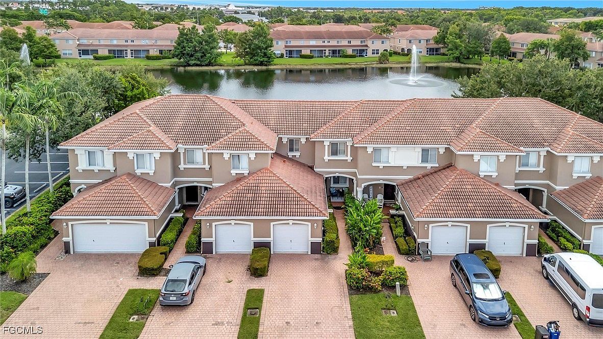 9808 Roundstone Cir Fort Myers, FL 33967 - Thumbnail 3