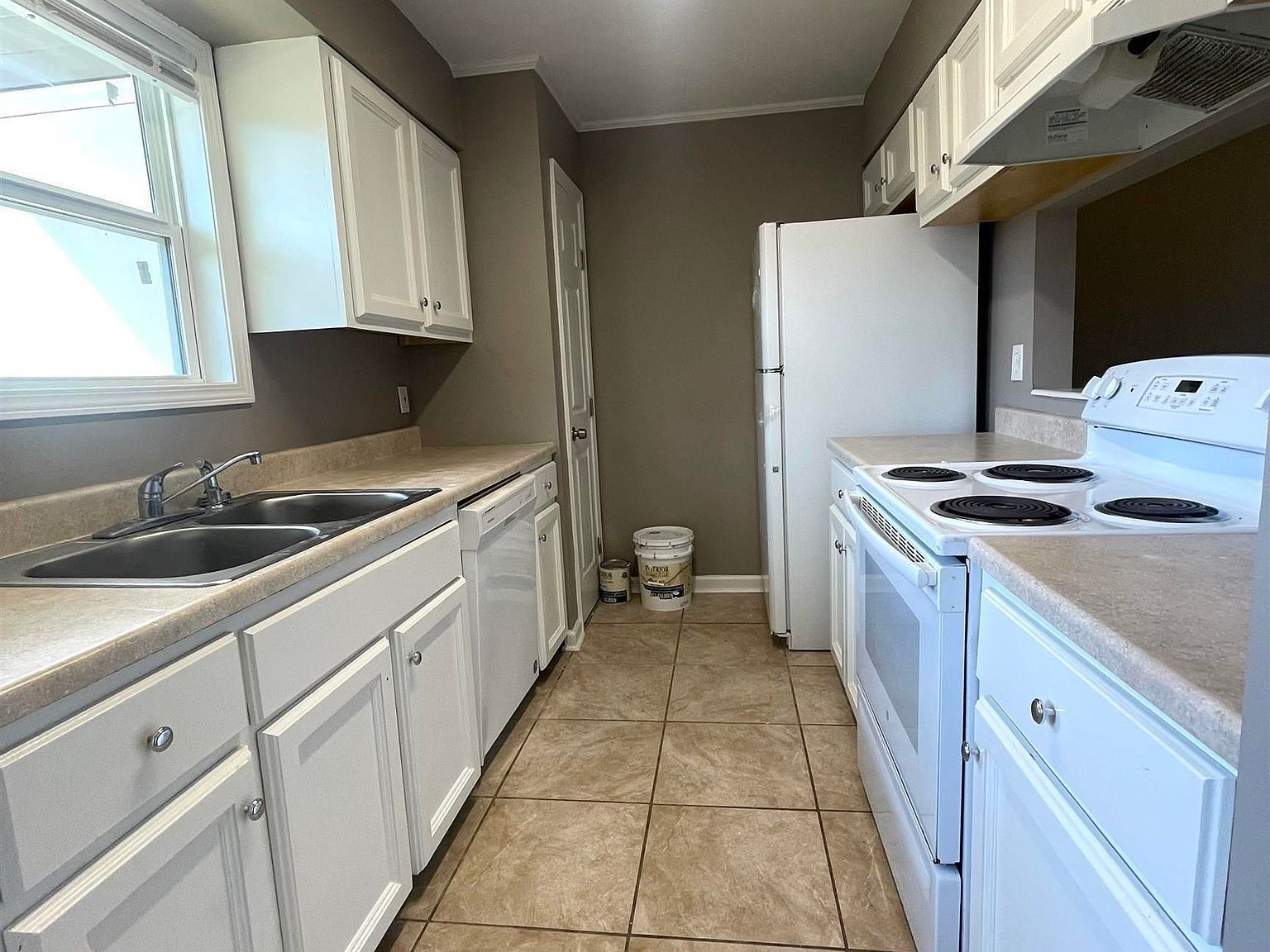 1763 Boulevard De Province APT C Baton Rouge, LA 70816 - Thumbnail 3