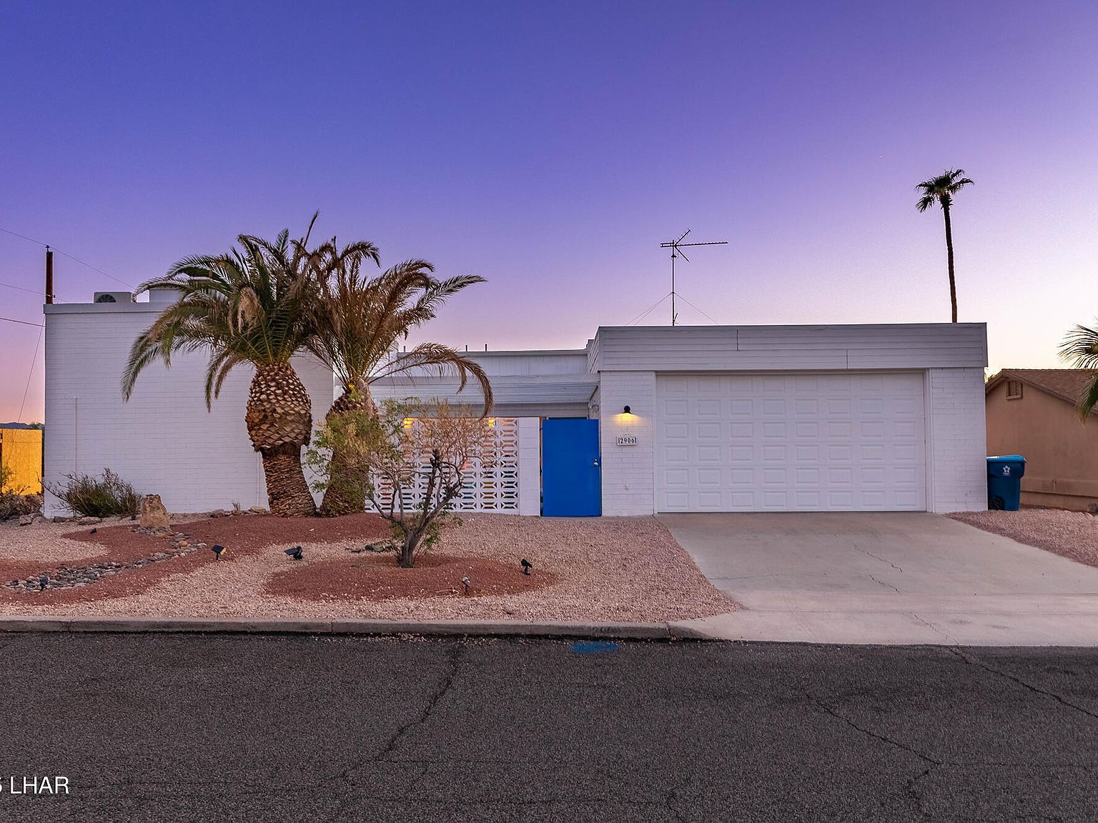 2906 Castaway Dr Lake Havasu City, AZ 86406 - Thumbnail 3