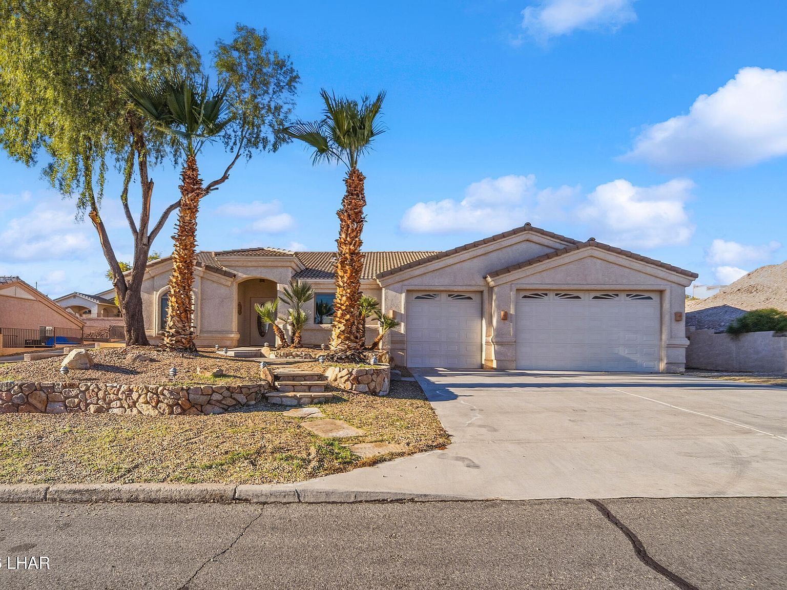 621 Rolling Hills Dr Lake Havasu City, AZ 86406 - Thumbnail 3