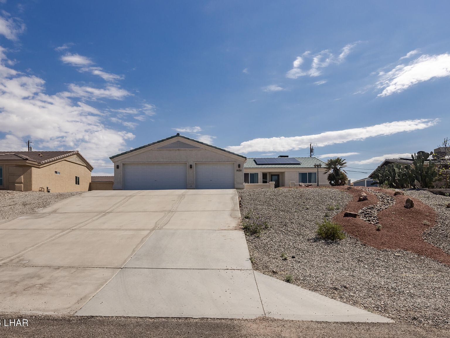 1630 Topaz Dr Lake Havasu City, AZ 86403 - Thumbnail 3