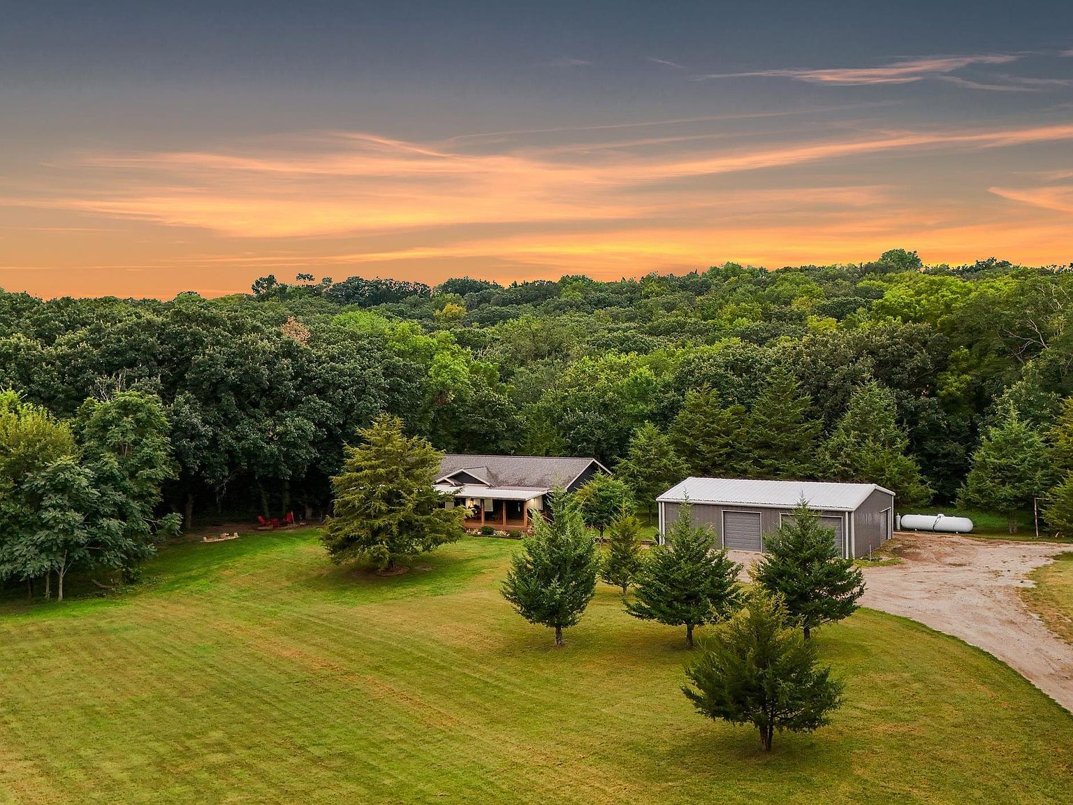 179 Kniest Ave Yankton, SD 57078 - Thumbnail 3