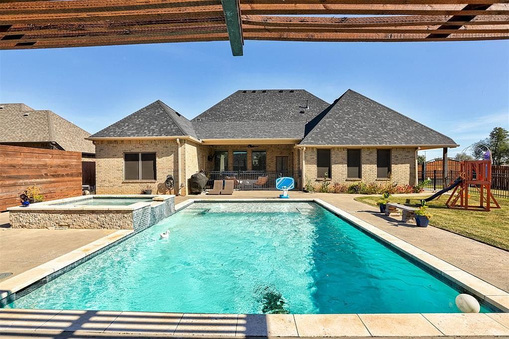 4313 Bridge Wood Ln Oklahoma City, OK 73179 - Thumbnail 3