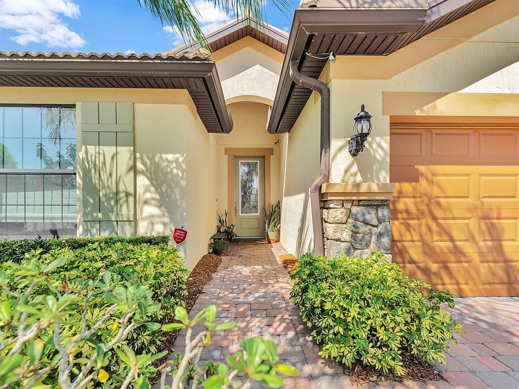 5205 Turtle Creek Cir Vero Beach, FL 32967 - Thumbnail 3