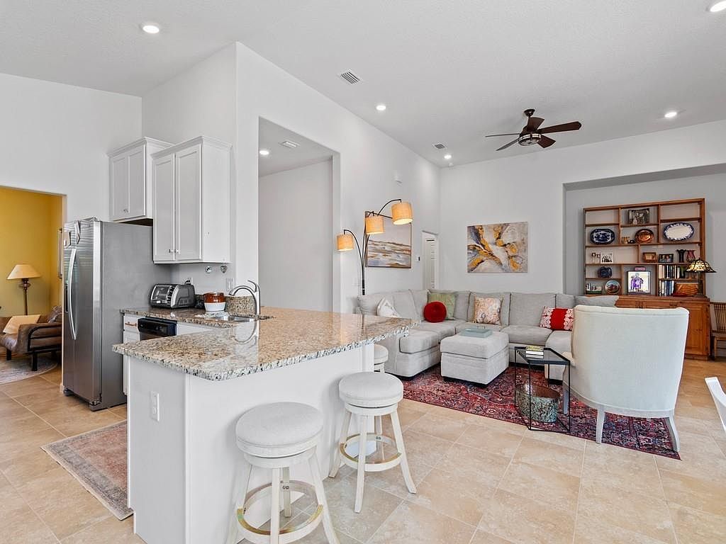 1440 Carriage Ct Vero Beach, FL 32966 - Thumbnail 3