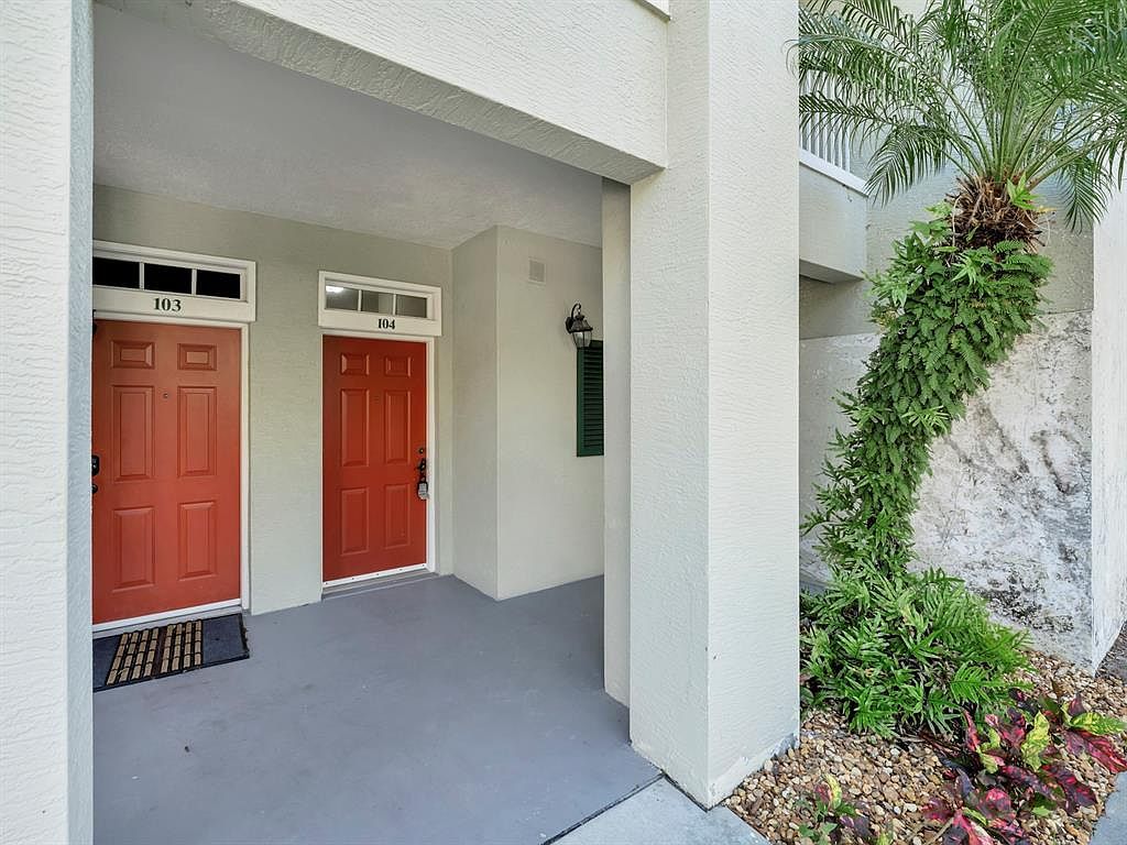 4370 Doubles Alley Dr Unit 104 Vero Beach, FL 32967 - Thumbnail 3