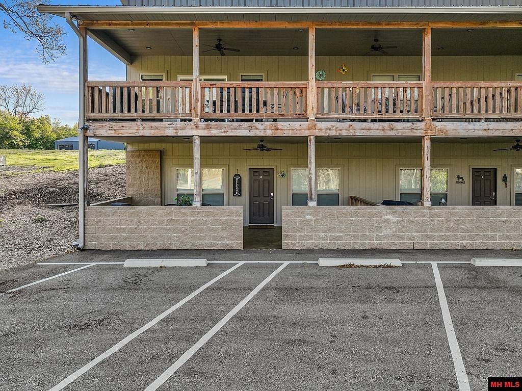 1912 Central Blvd Bull Shoals, AR 72619 - Thumbnail 3