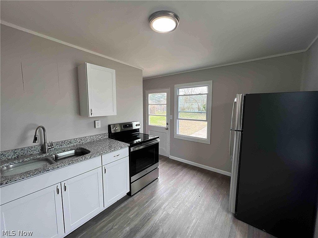 4144 Riverside Dr Lorain, OH 44055 - Thumbnail 3