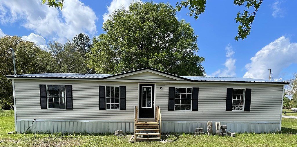 910 Arizona Ave Waycross, GA 31503 - Thumbnail 3