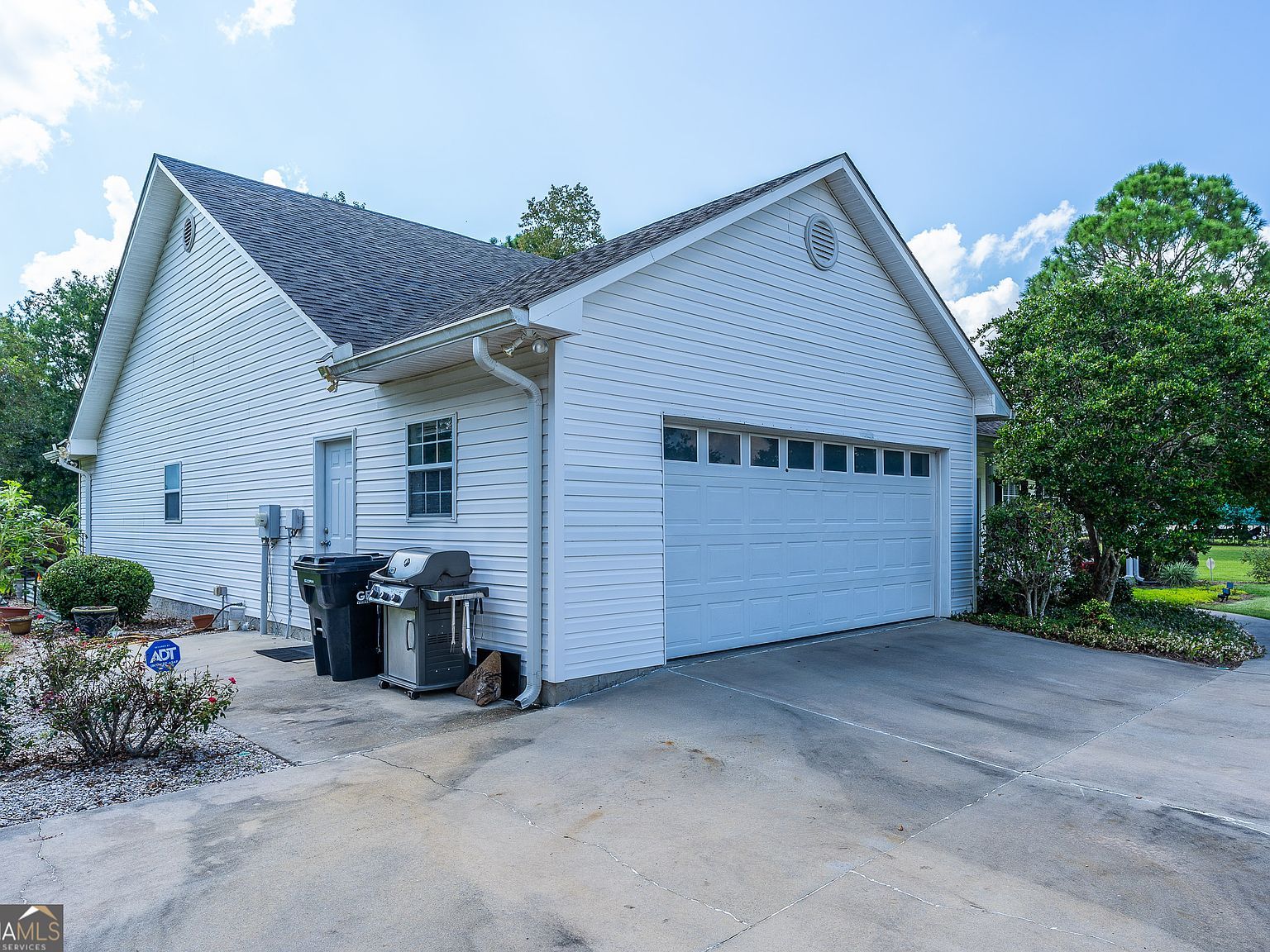 674 Forest Hills Dr Douglas, GA 31535 - Thumbnail 3